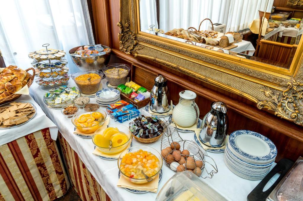 Hotel Churchill - Resim 13