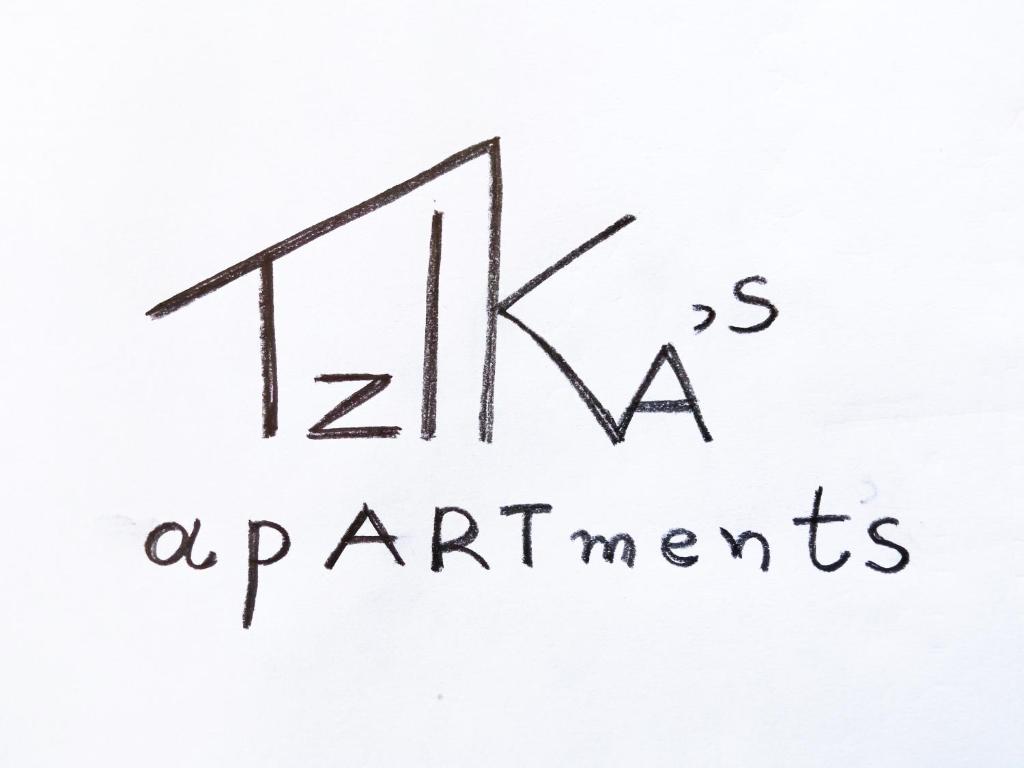 Tzikas apARTments - Apartment With Balcony