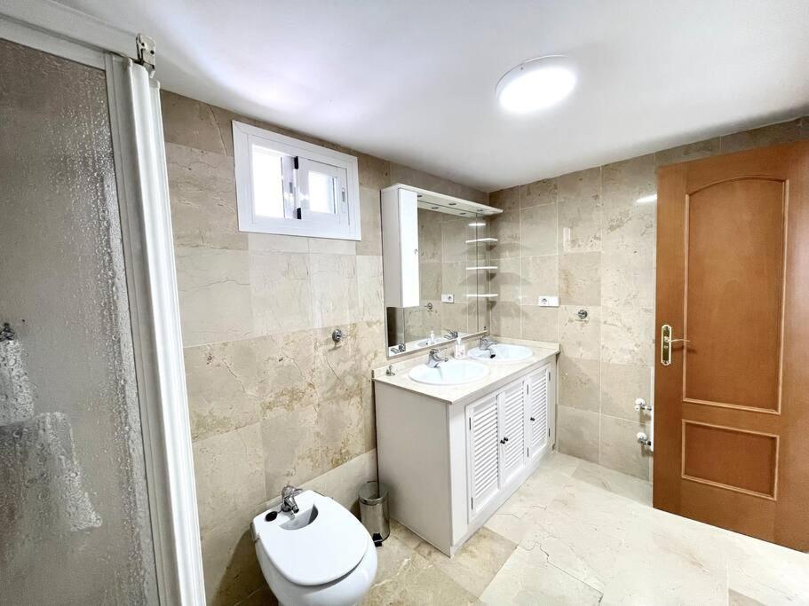 Fotografie z fotogalerie ubytování Ático Dúplex en Guadalmina v destinaci Marbella