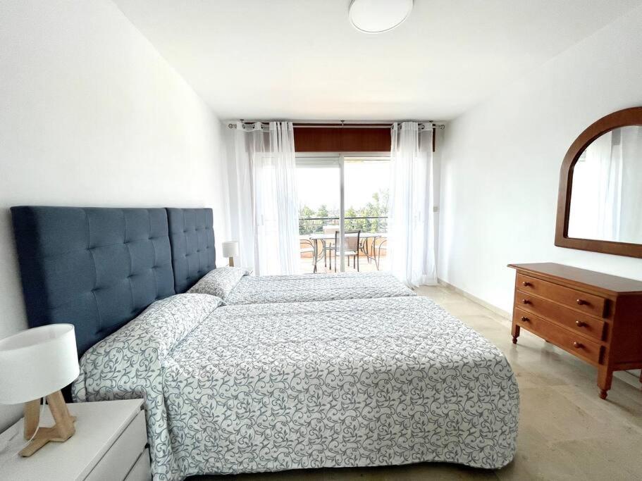 Fotografie z fotogalerie ubytování Ático Dúplex en Guadalmina v destinaci Marbella