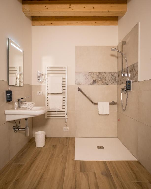 Ein Badezimmer in der Unterkunft Agriturismo al Comarel