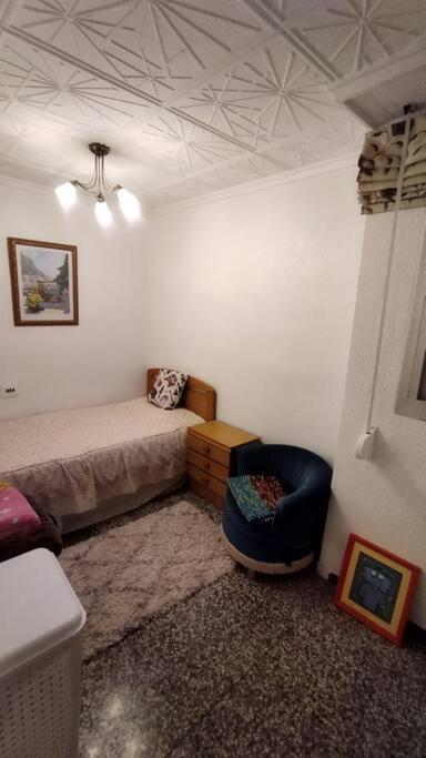 Posezení v ubytování Charming Three Bedroom Apartment in Alcoi (with WIFI)