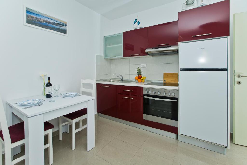 Forr Apartments - Hvar, Croatia - Apartamento Con Terraza