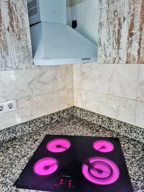 Fotografia z galérie ubytovania Villa junto a la playa con piscina v destinácii Calella