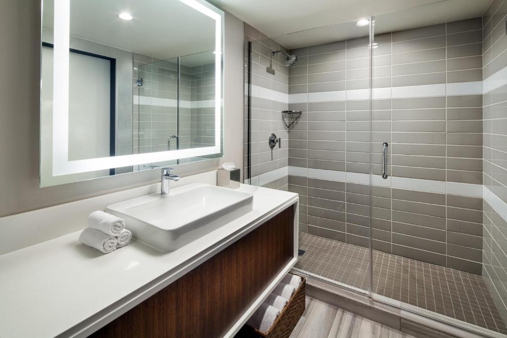 W Los Angeles – West Beverly Hills - Wonderful King Studio