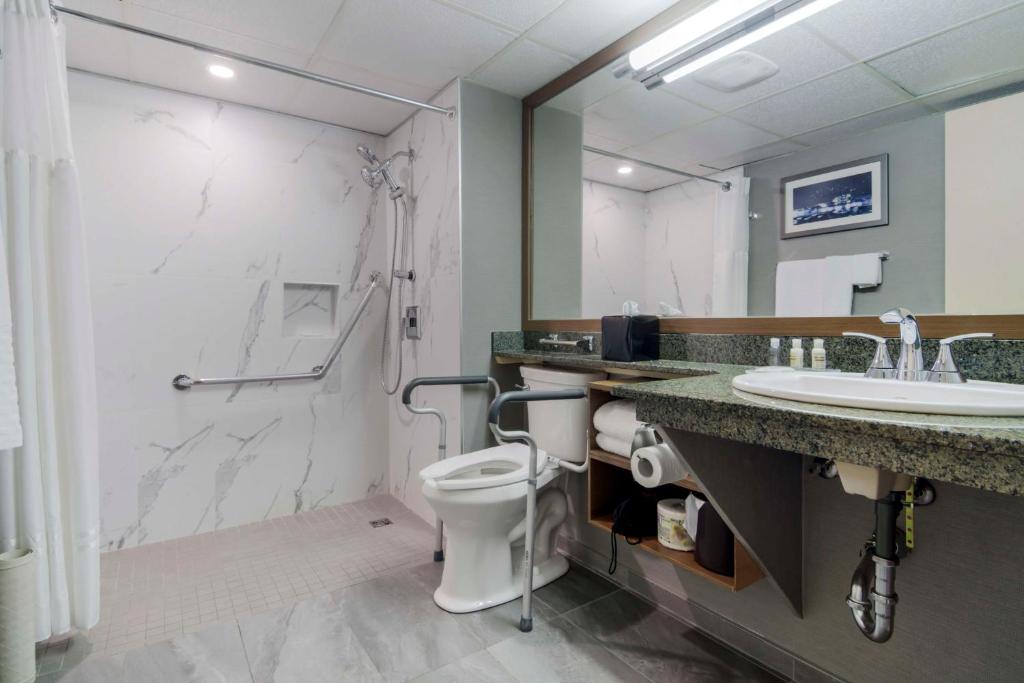 Best Western Premier Chateau Granville Hotel & Suites & Conference Centre - Resim 27