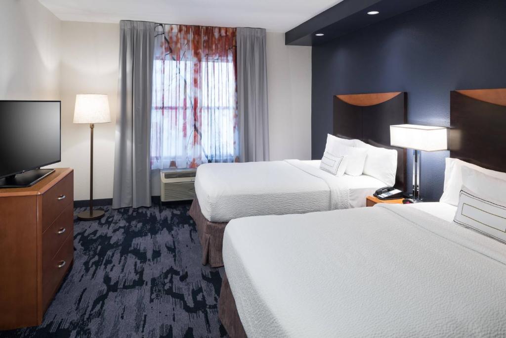 Fairfield Inn Suites by Marriott Orlando At SeaWorld - Queen Studio Met Bankbed
