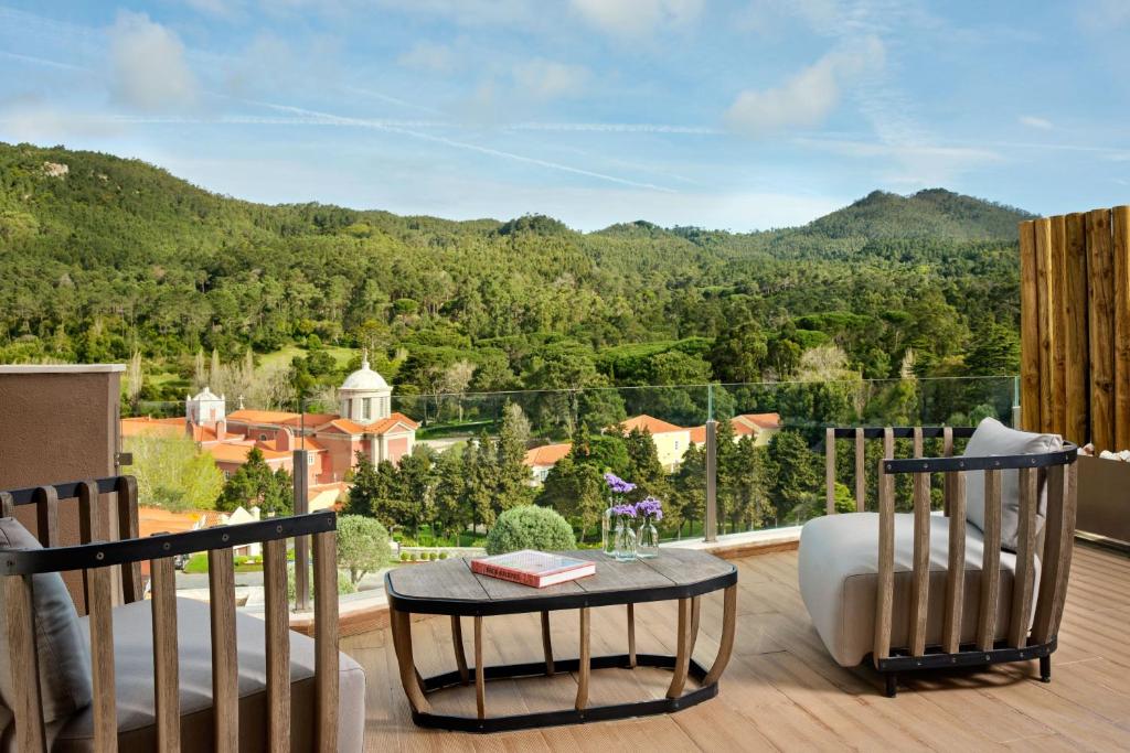 Uma vista da montanha tirada do hotel 
