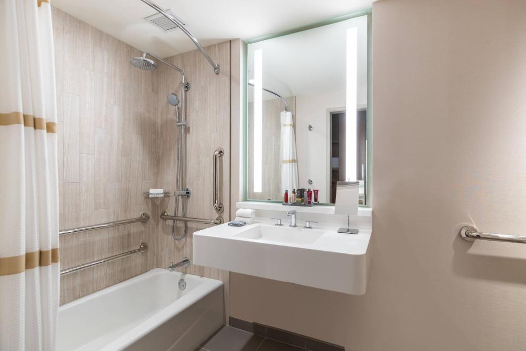 Marriott Marquis Chicago - Kingkamer