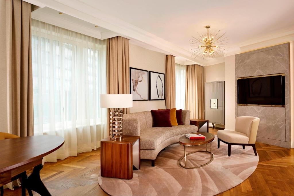 The Ritz-Carlton, Berlin - 11