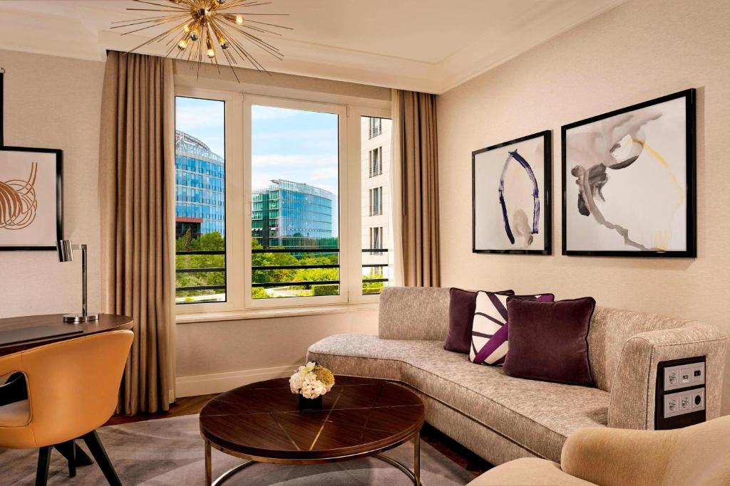 The Ritz-Carlton, Berlin - Resim 45
