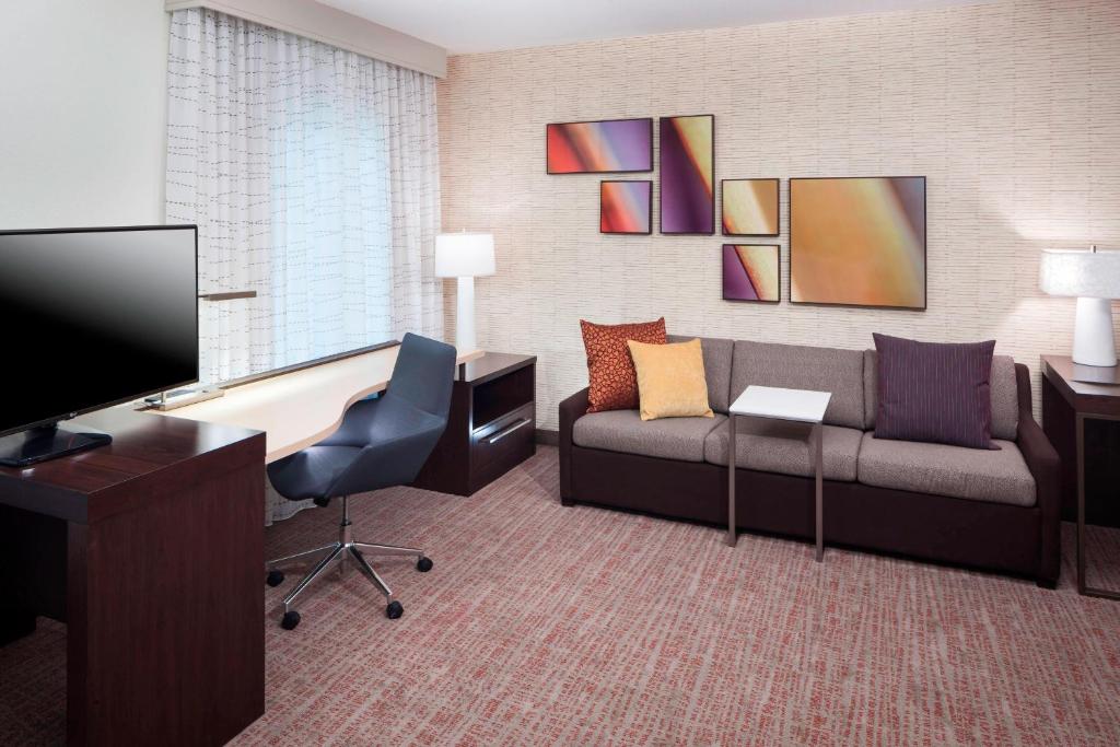 Residence Inn by Marriott Near Universal Orlando - 