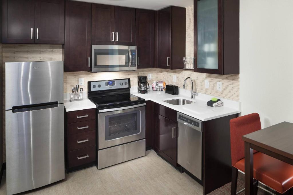 Residence Inn by Marriott Near Universal Orlando - King Suite