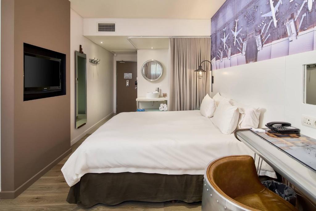 Protea Hotel by Marriott O R Tambo Airport - Logeerkamer, 1 Kingsize Bed