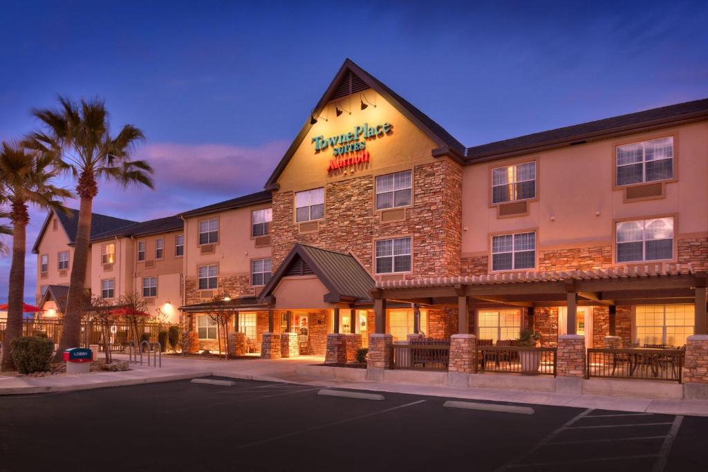 a rendering of a hotel with a parking lot at TownePlace Suites by Marriott Sierra Vista in Sierra Vista