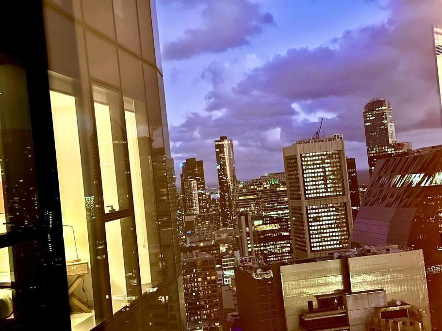 Nespecifikovaný výhled na destinaci Melbourne nebo výhled na město při pohledu z apartmánu