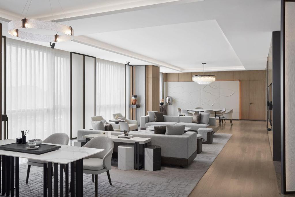Posezení v ubytování Sheraton Fuqing Hotel