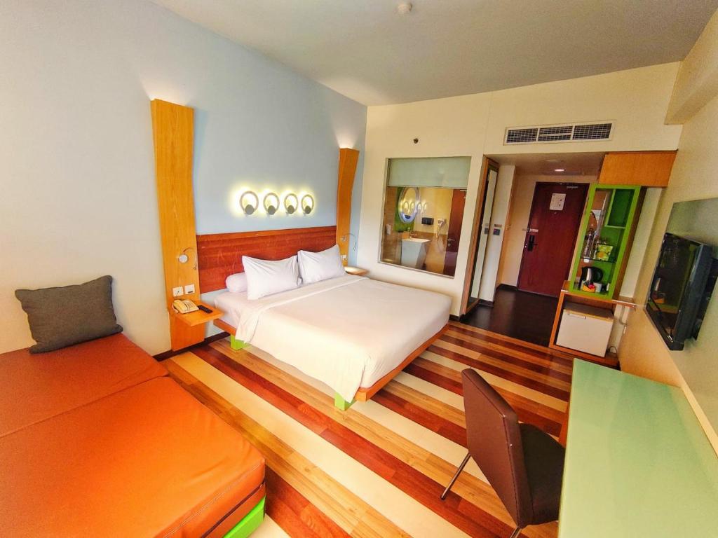 ibis Styles Yogyakarta - Deluxe Room With Two Single Beds