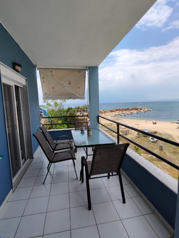 A general sea view or a sea view taken from Az apartmant