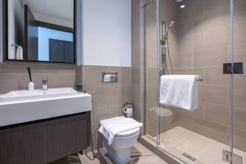 Koupelna v ubytování Luxury 2bedroom Dubai Creek Balcony & Views