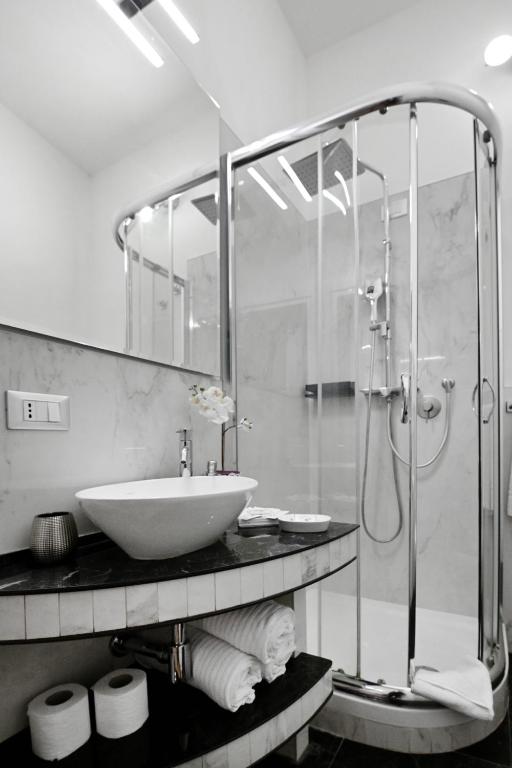 A bathroom at Il Fascino Di Roma