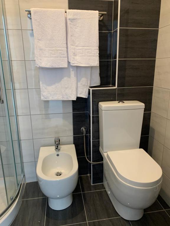 Pools Apartment - Imazhi 7