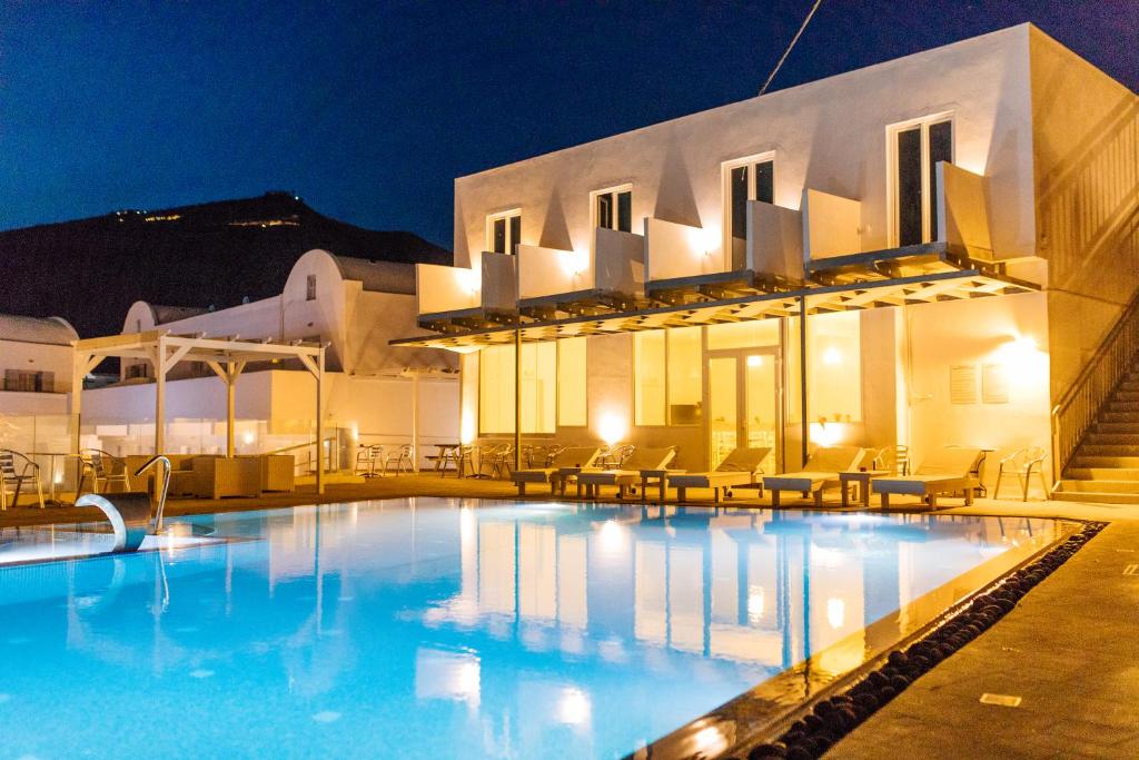 Bazén v ubytování ILIADA-ODYSSEAS RESORT nebo v jeho okolí