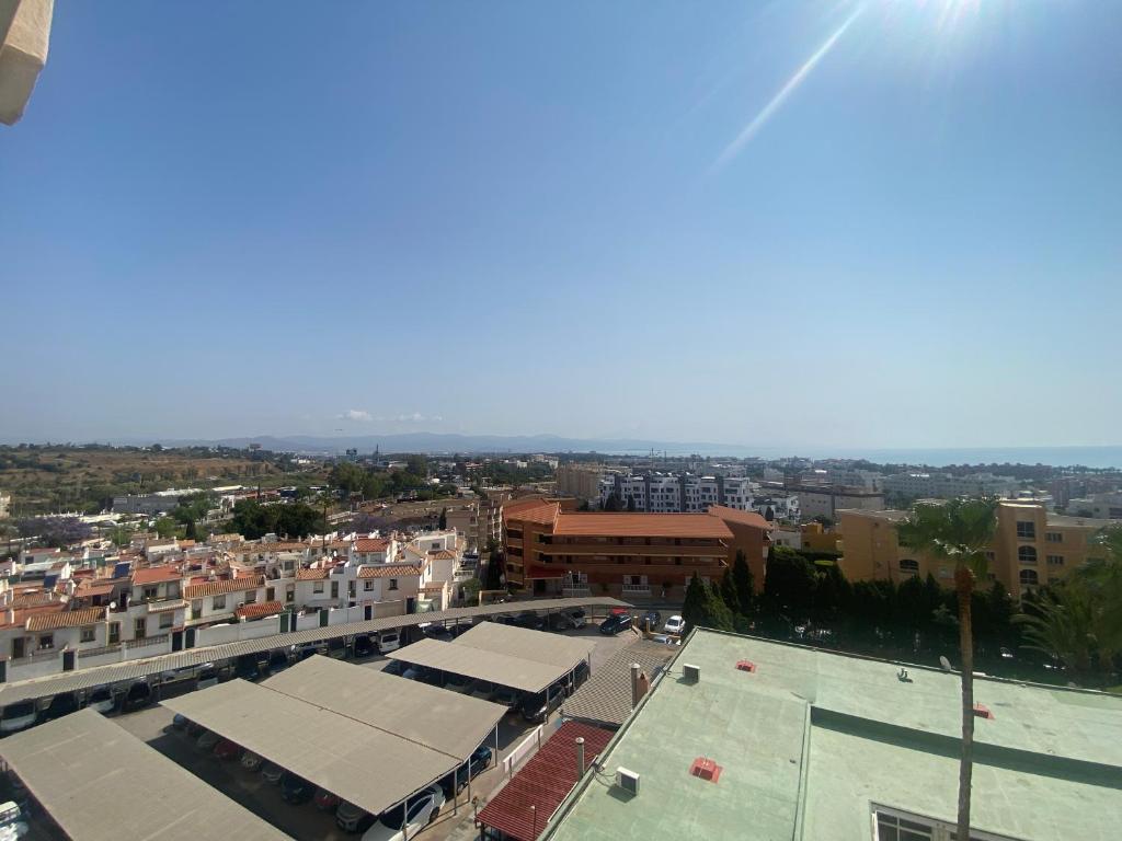 Výhľad na mesto Torremolinos alebo výhľad na mesto priamo z apartmánu