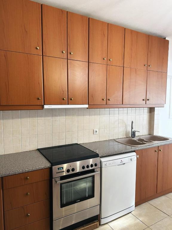 Kallikratis Apartment Near Athens Airport - 19