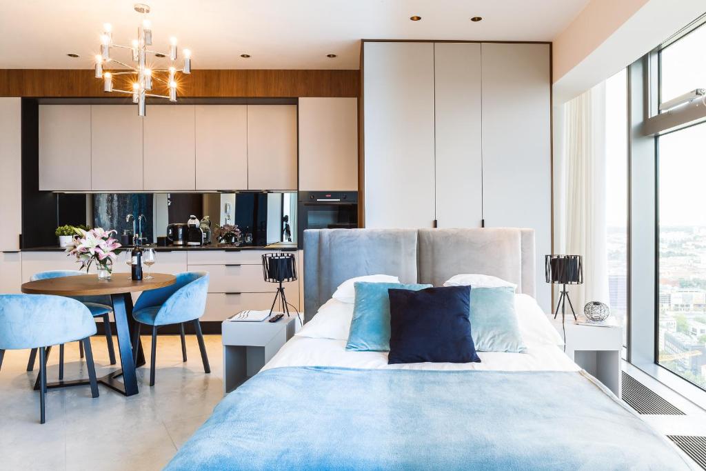 In The Sky - Apartamenty w Sky Tower - Studio Apartment