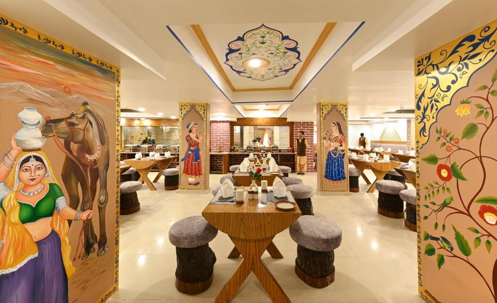 Restaurace v ubytování Hotel Ganga Ratan