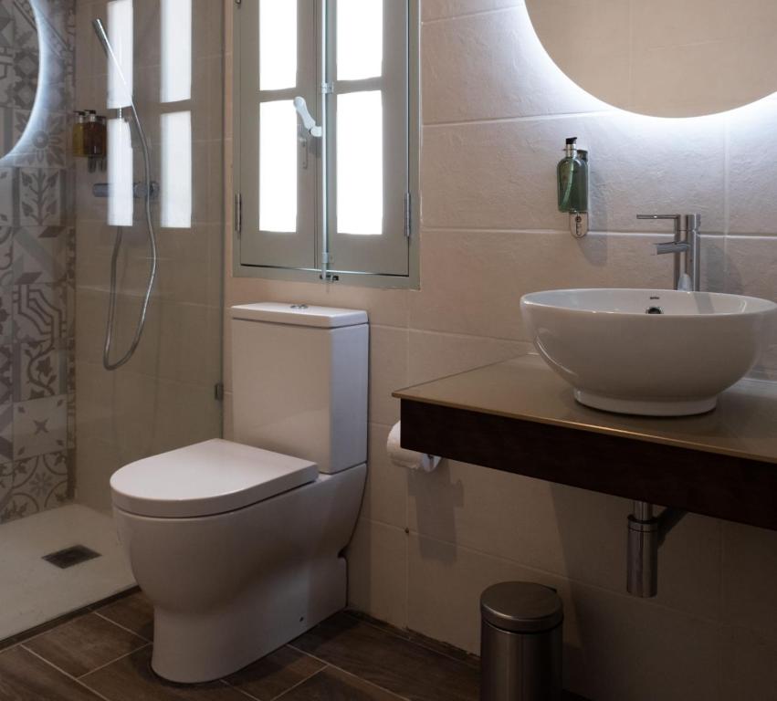 Koupelna v ubytování Mulberry Suites