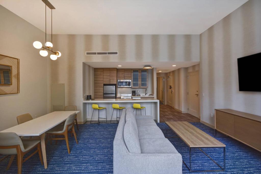Residence Inn by Marriott New Orleans French Quarter Area/Cen B - Suite De Balcon St Charles, Suite De 2 Chambres à 1 Chambre, View City
