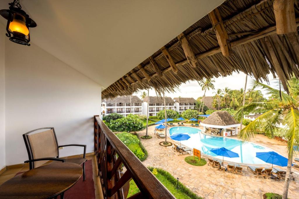Bazén v ubytování Turaco Nungwi Resort nebo v jeho okolí