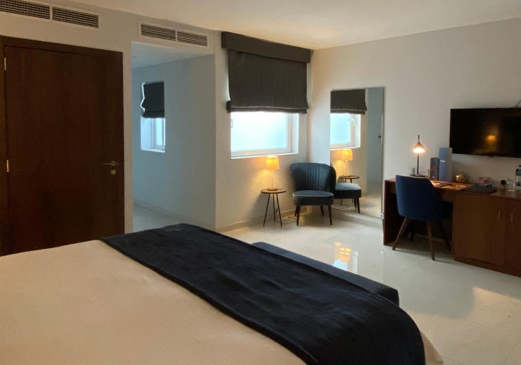 The Duke Boutique Hotel - 6