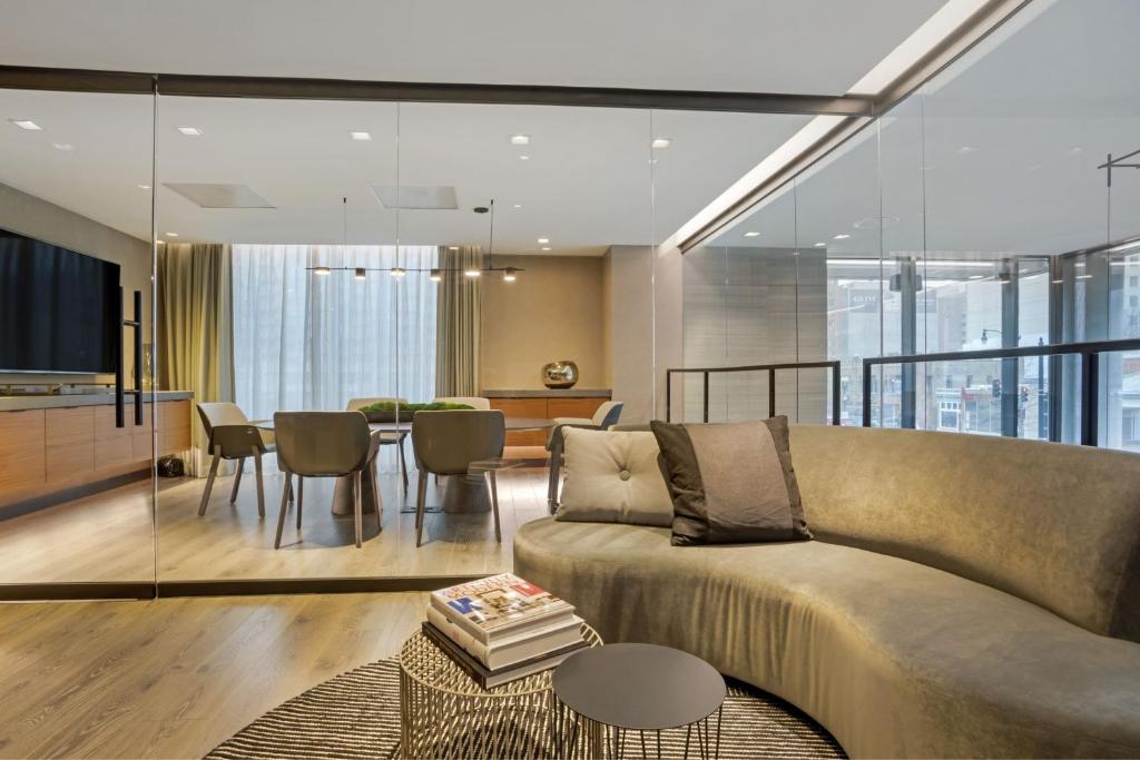 AC Hotel by Marriott Washington DC Convention Center photo