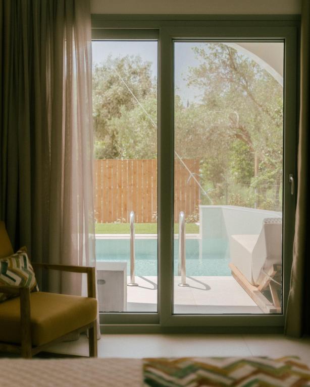 Bassein majutusasutuses Eterrano Seaside Retreat või selle lähedal