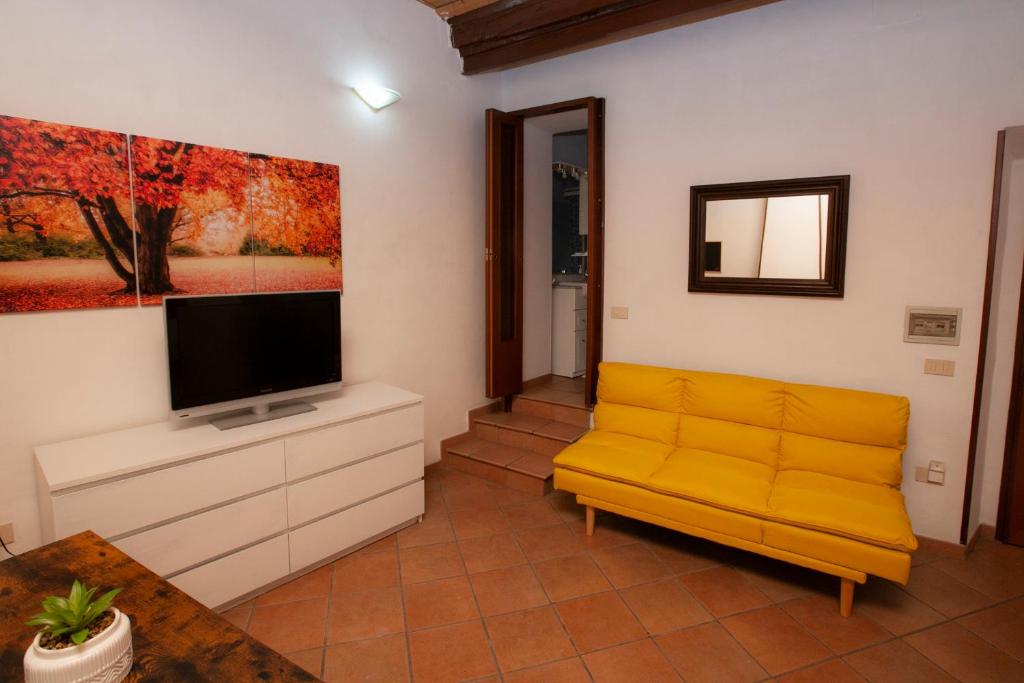 TV a/nebo společenská místnost v ubytování Casa Nena
