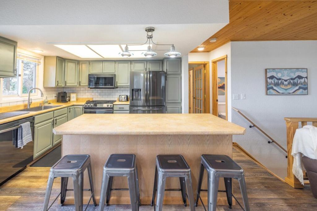 Mountain View Manor Salmon Studio, Soldotna (updated prices 2024)