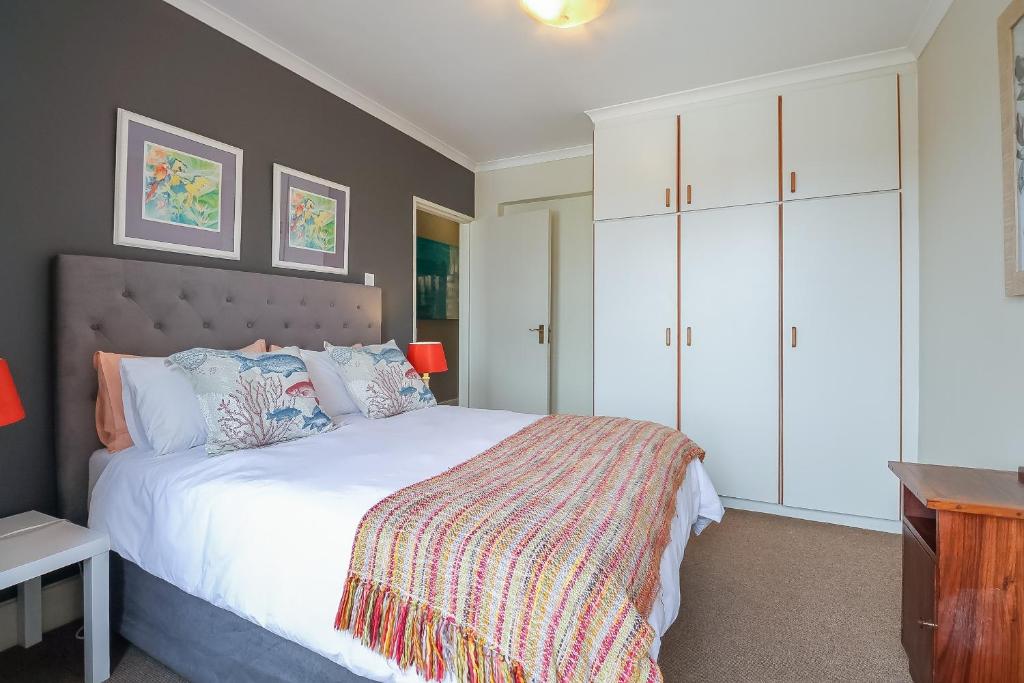 Rio self catering holiday apartment - Image 19