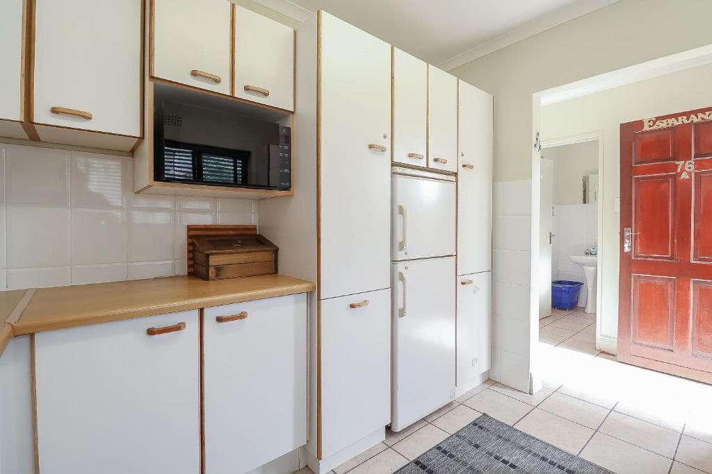 Rio self catering holiday apartment - Image 14