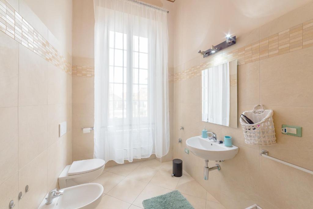 A bathroom at B&B Bernini