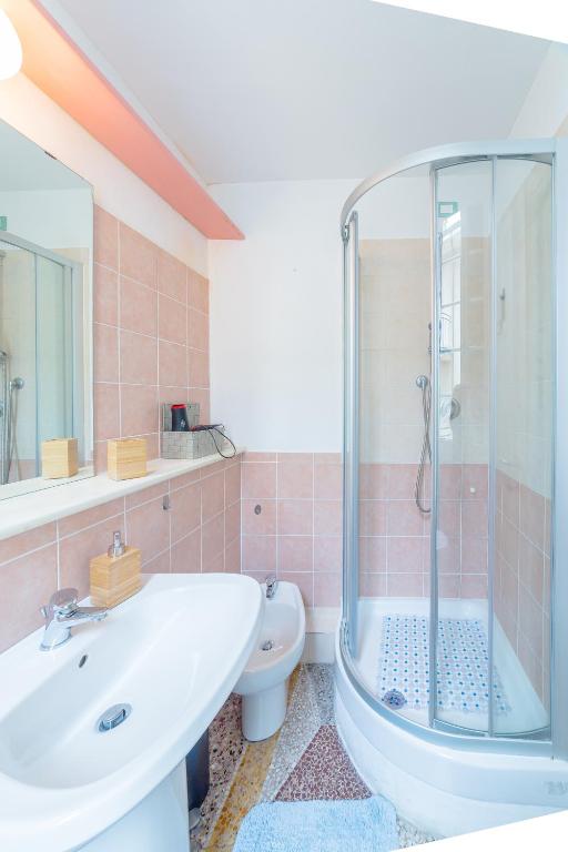 A bathroom at B&B Bernini