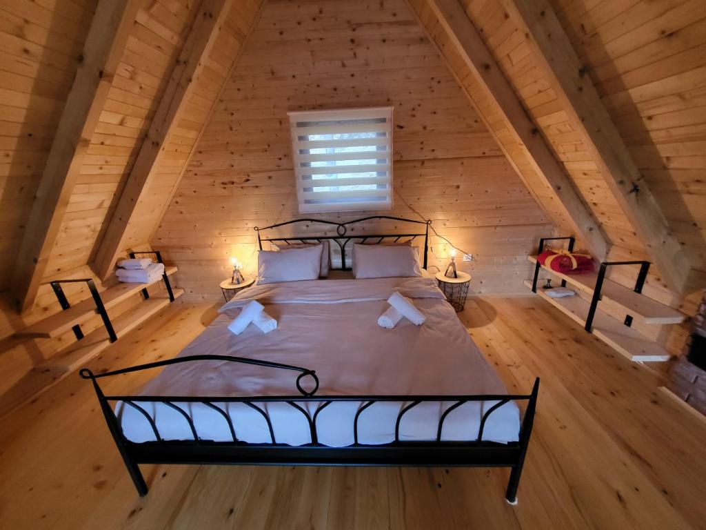 Postel nebo postele na pokoji v ubytování Weekend house Lokve - Modern