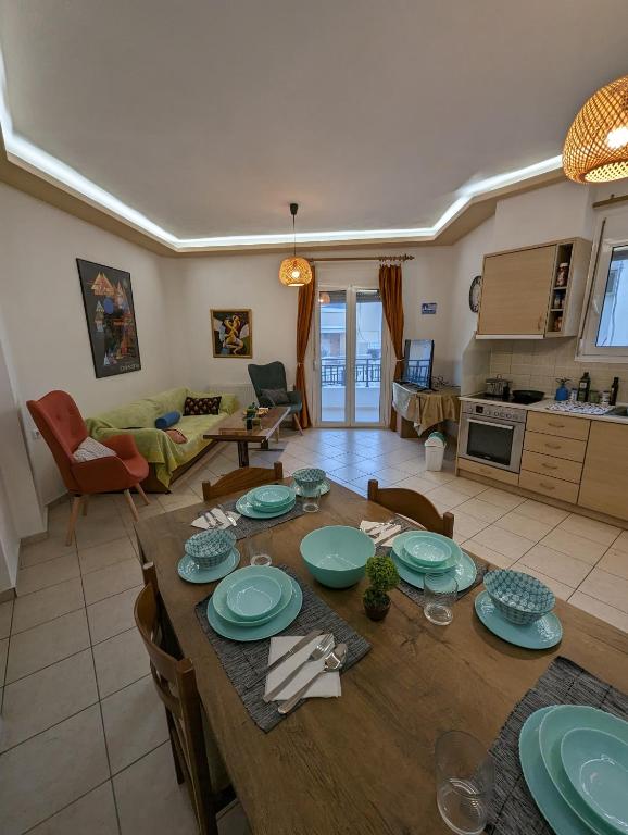 Kuchyň nebo kuchyňský kout v ubytování Kouriton apartment is an ideal place to relax