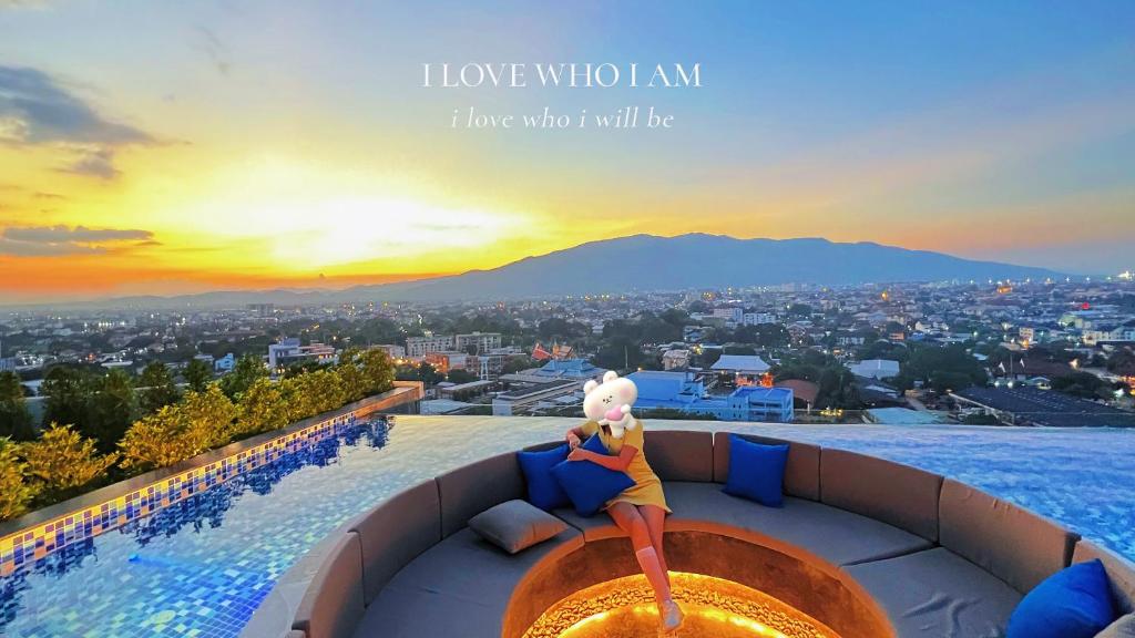 Perfect top pool view condo Astra sky river - Resim 29