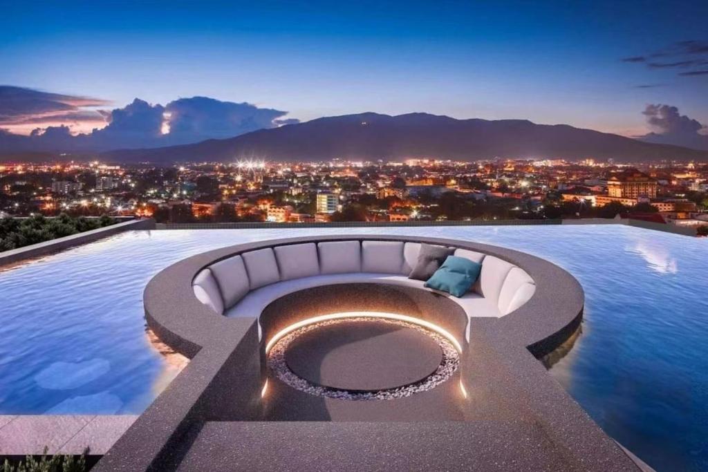 Perfect top pool view condo Astra sky river - Resim 11