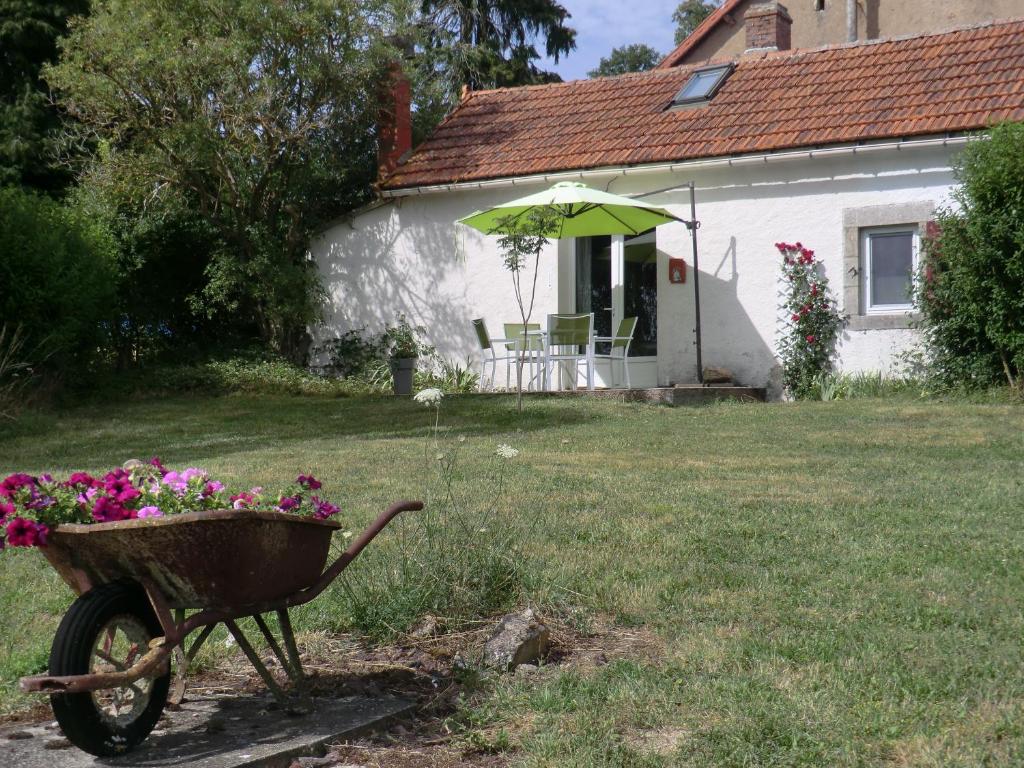 Vonkajšia záhrada v ubytovaní La Mez a Nine chambres d'hôtes