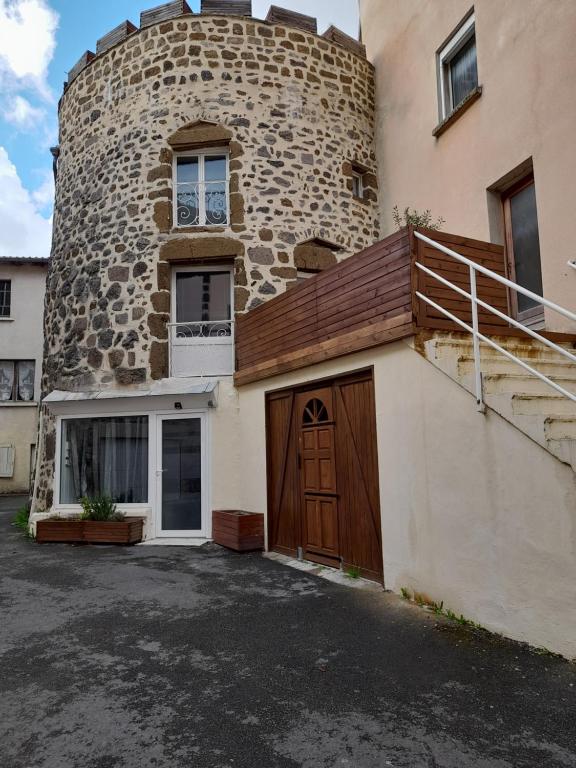 Tour médiévale de l'an mille - Housity