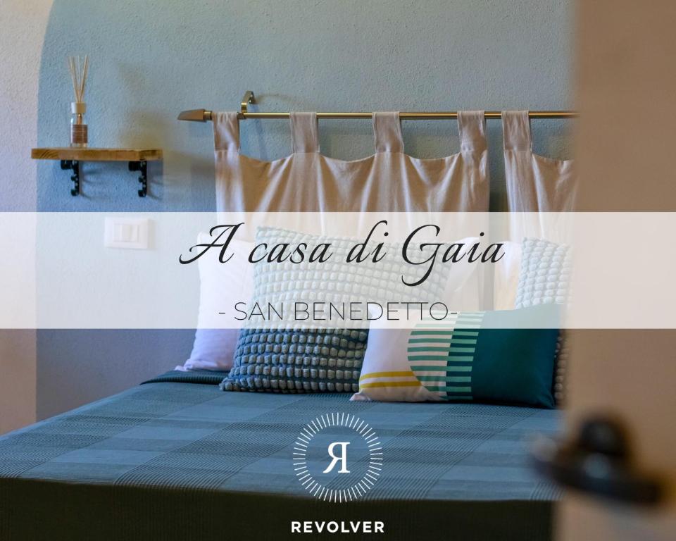 een poster voor een casa de gina san benedicto slaapkamer bij A Casa Di Gaia in Riccò del Golfo di Spezia